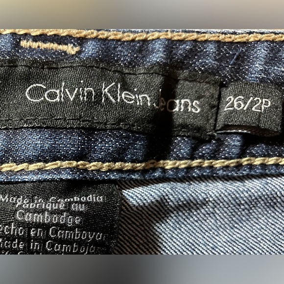 Calvin Klein Skinny Jean- Women's 26/2P - Picture 2 of 10